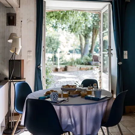 Konukevi Le Moulin Des Forges Sainte-Suzanne (Mayenne)