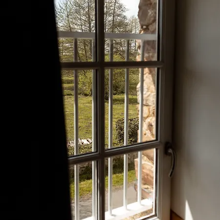 Konukevi Le Moulin Des Forges Sainte-Suzanne (Mayenne)