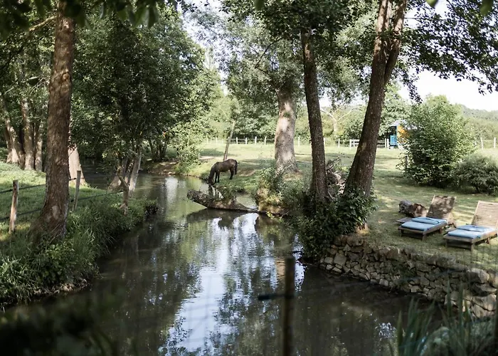 Le Moulin Des Forges Konukevi Sainte-Suzanne (Mayenne)